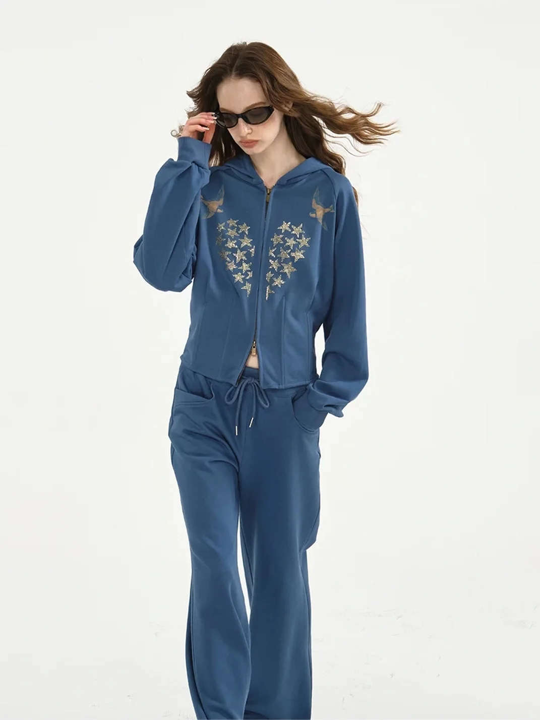 UNSOYAO OFFICE | Star Rhinestone Sweatshirt And Wide-Leg Flared Pants