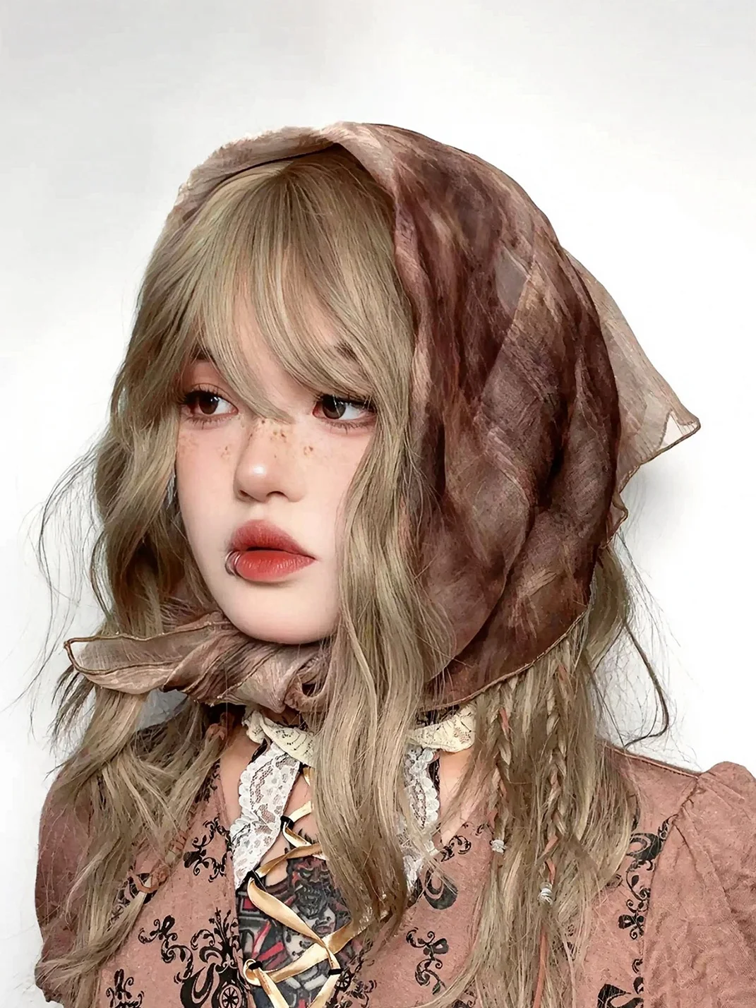 Broken bone | Retro Tie-Dye Triangular Headscarf
