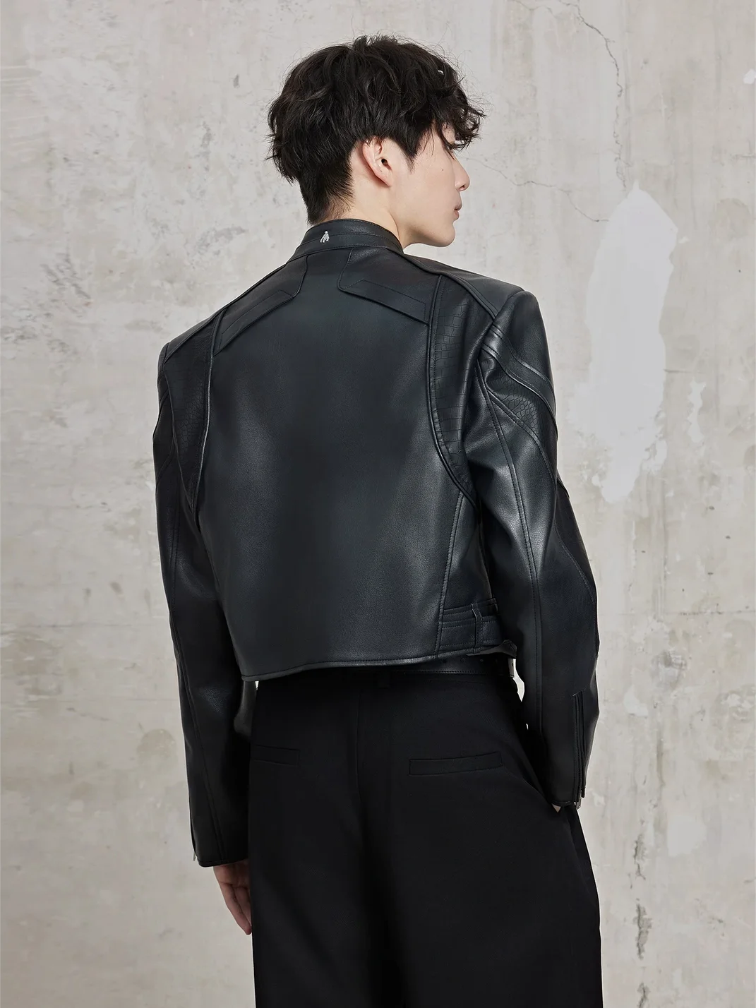 FACEONLAB | Cropped Motorcycle Leather Jacket
