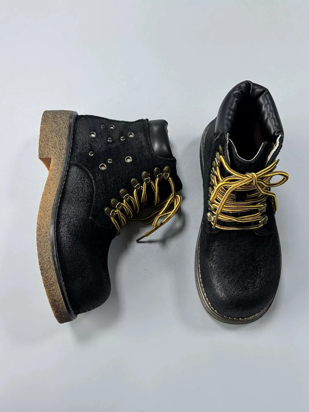 RCAD | Distressed Round-Toe Lace-Up Thick-Sole Boots