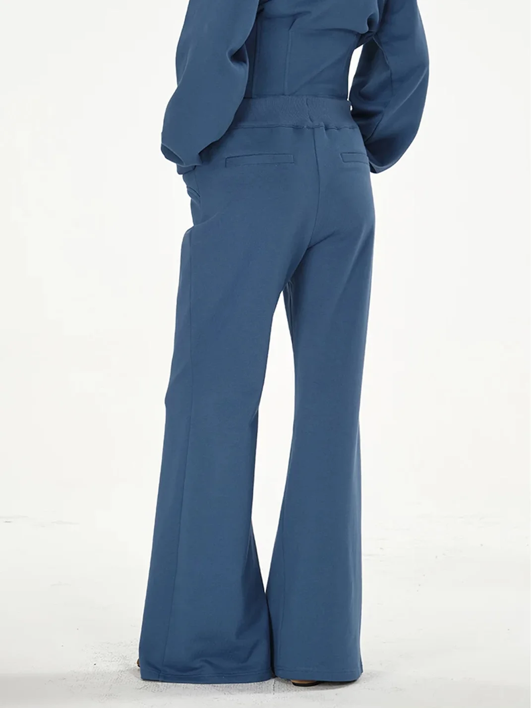 UNSOYAO OFFICE | Star Rhinestone Sweatshirt And Wide-Leg Flared Pants