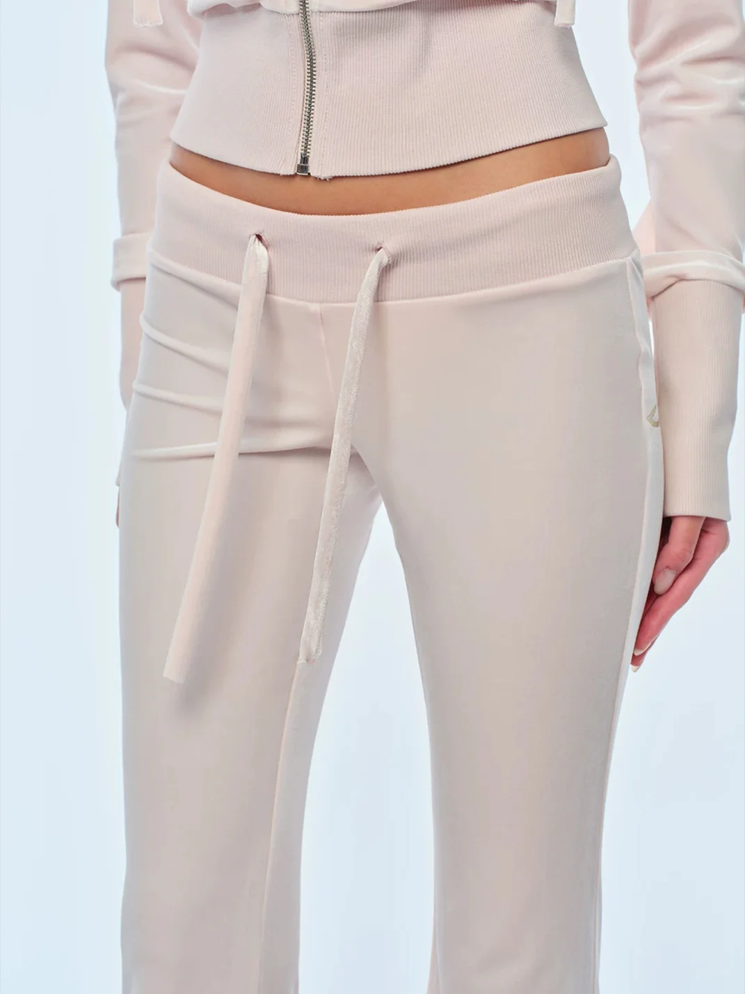 BUM STUDIO | Wing Print Velvet Cropped Jacket Flared Pants Set