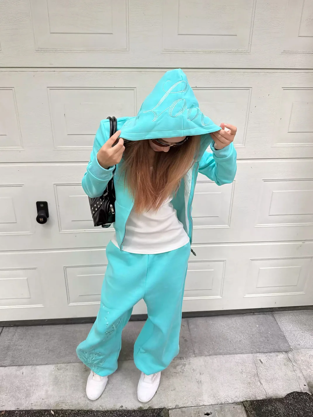 DETW | Embroidered Swan Letter Slim-Fit Zip-Up Hoodie