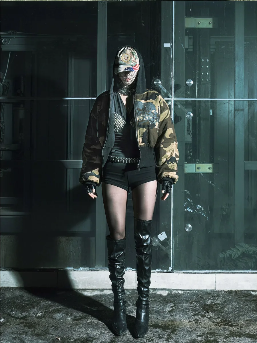 JADEGANG | Reversible Cropped Camouflage Padded Bomber Jacket - 4