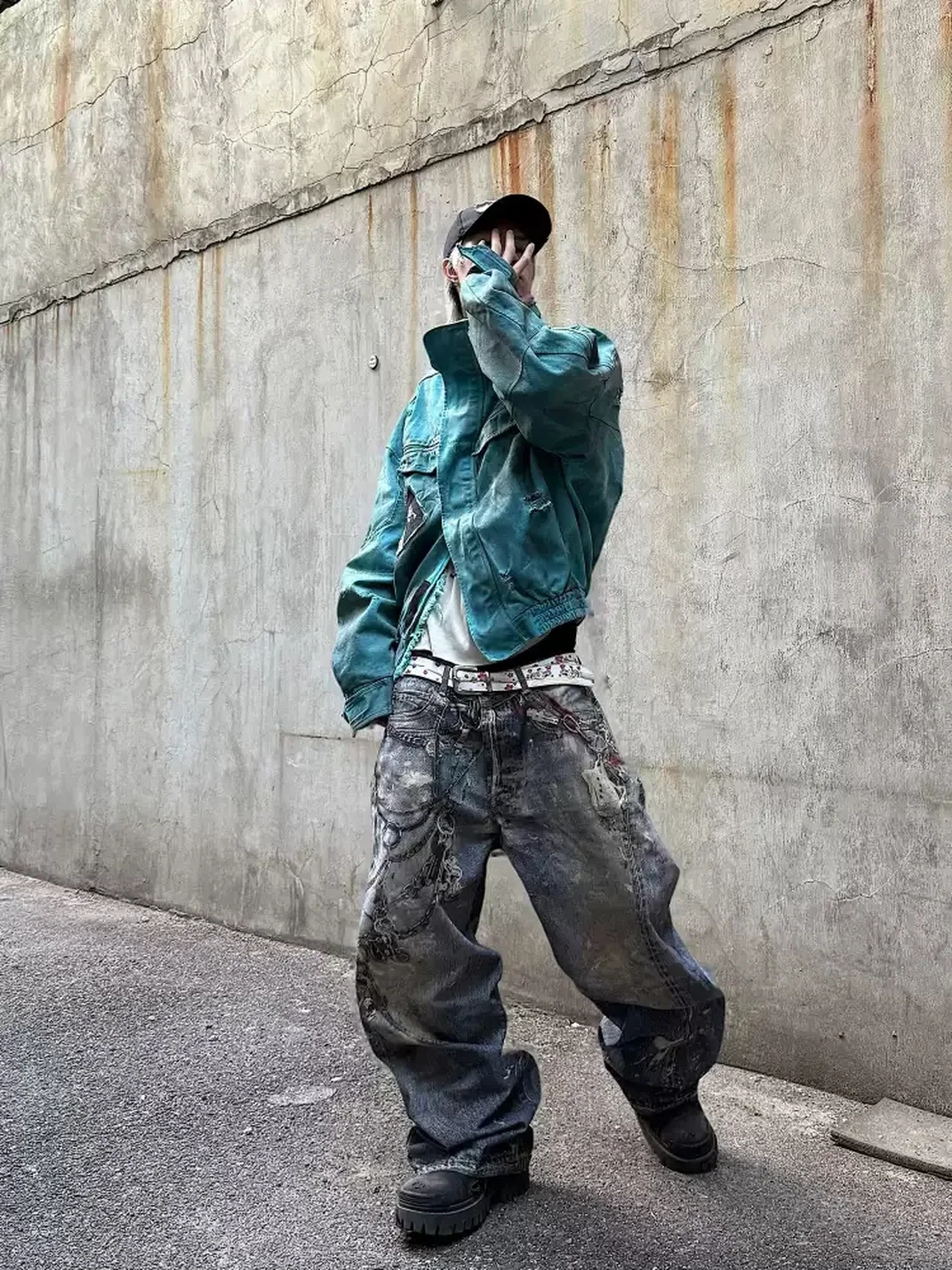 ROLLING MONEY | Tiffany Blue Distressed Applique Jacket