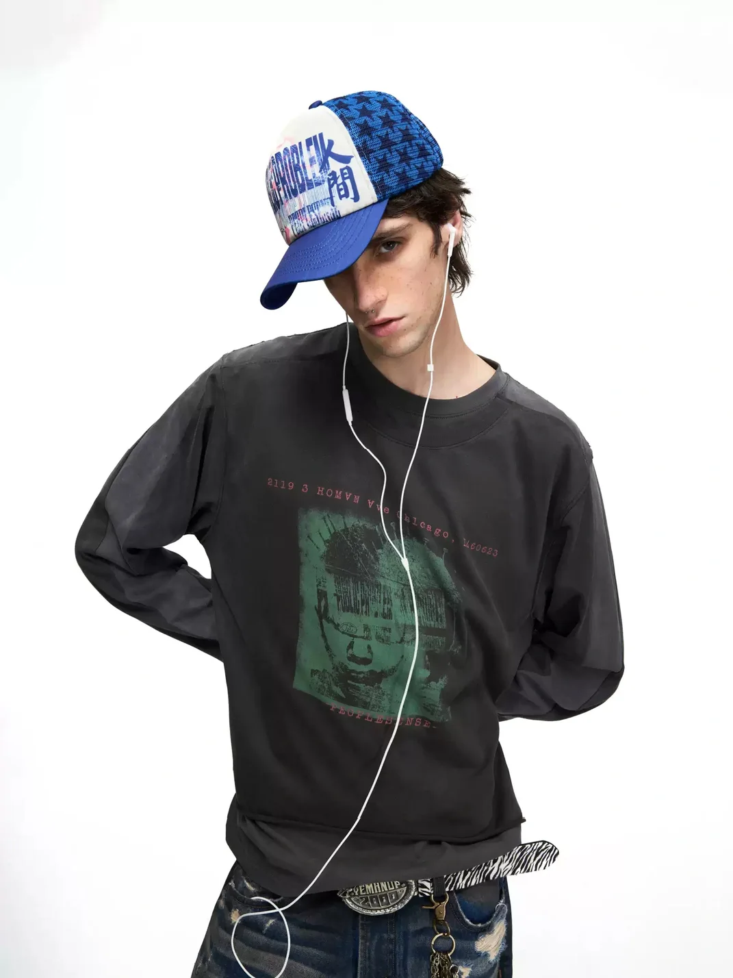 PEOPLESENSE | Distressed Portrait Print Layered-Look Long-Sleeve Loose T-Shirt
