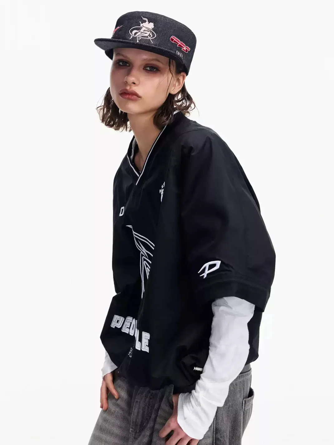PEOPLESENSE | Loose Embroidered V-Neck Sweatshirt With Detachable Sleeves
