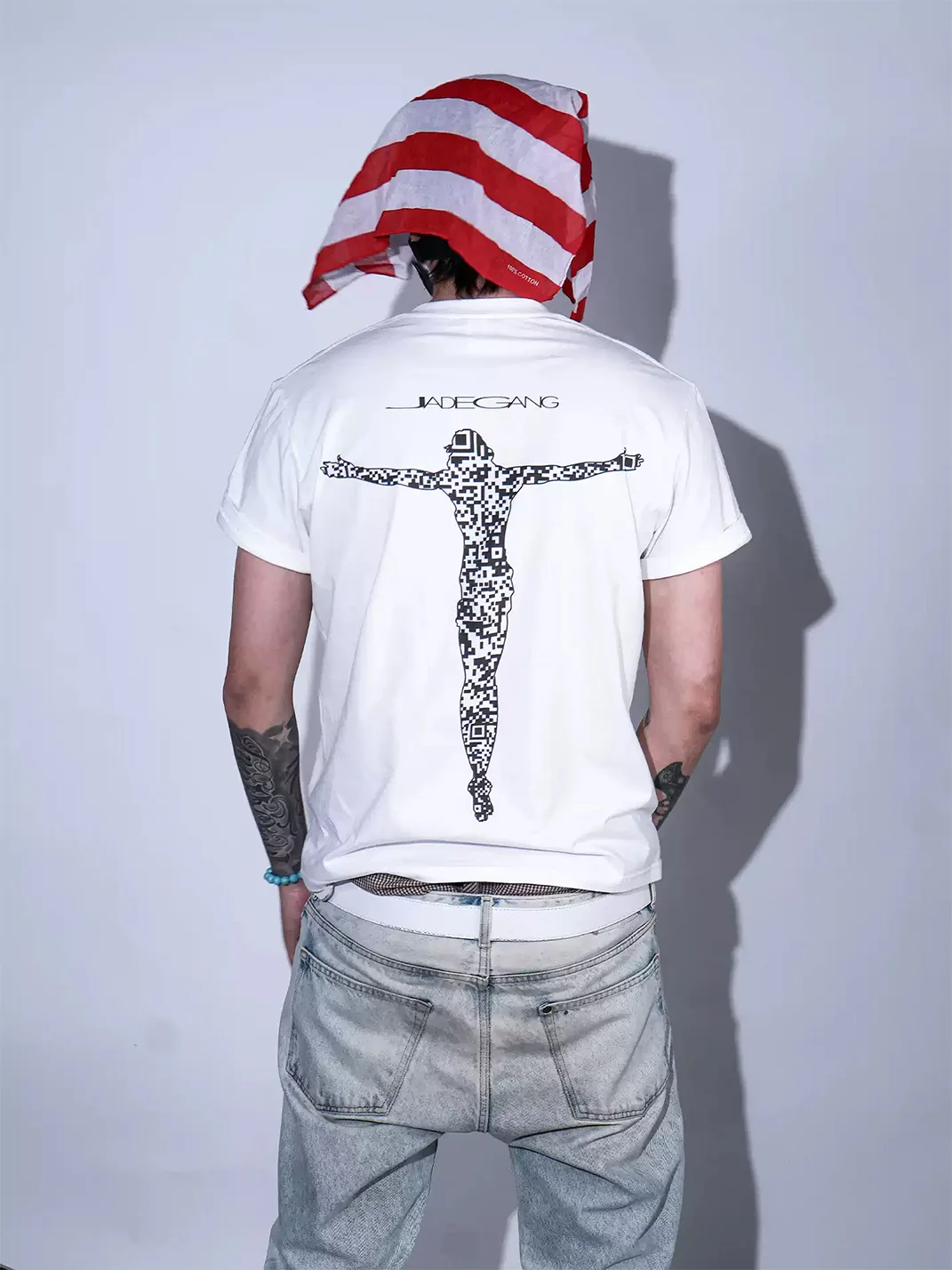 JADEGANG | White Graphic Print Slim Fit Short Sleeve T-Shirt