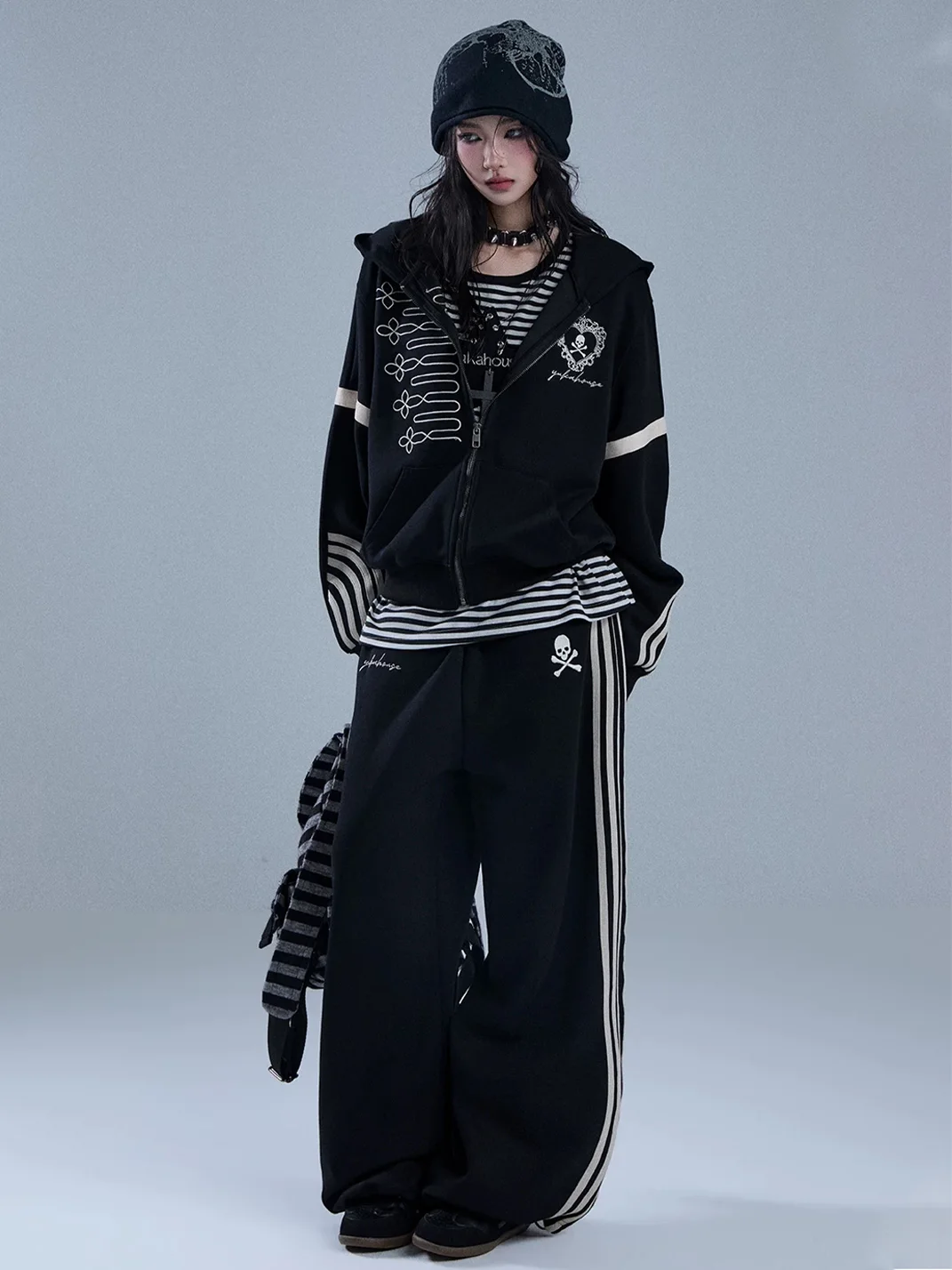 YUKAHOUSE | Embroidered Striped Long-Sleeve Hoodie