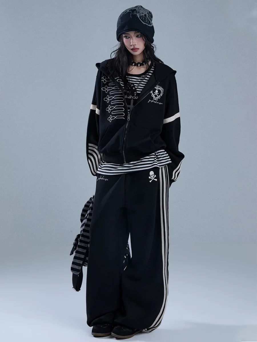 YUKAHOUSE | Embroidered Striped Long-Sleeve Hoodie - 4
