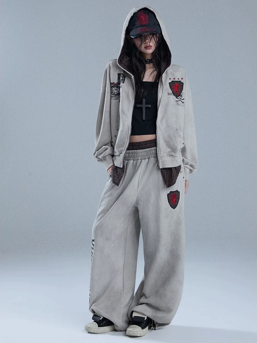 YUKAHOUSE | Distressed Retro Graphic Faux-Layered Hoodie