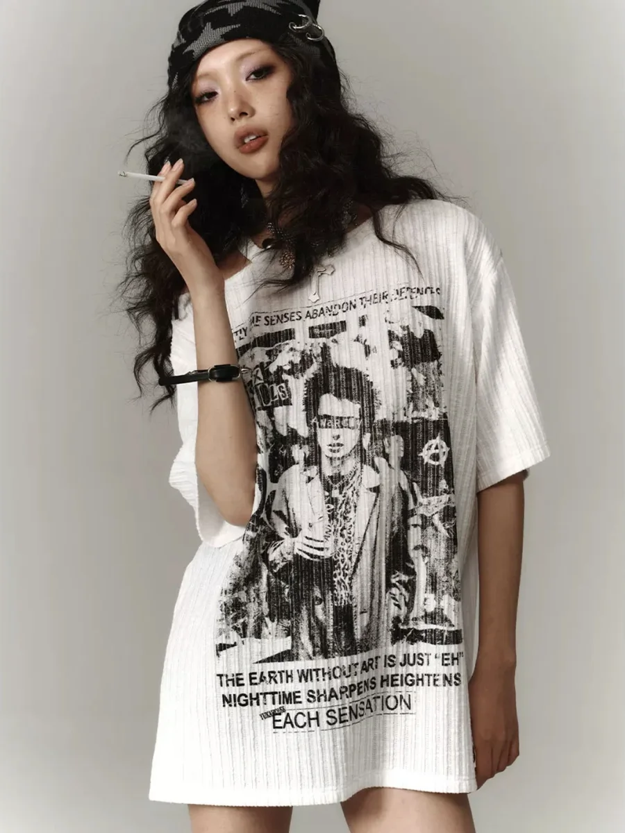 YUKAHOUSE | Graphic Shoulder Cutout Short-Sleeve Knit T-Shirt - 2