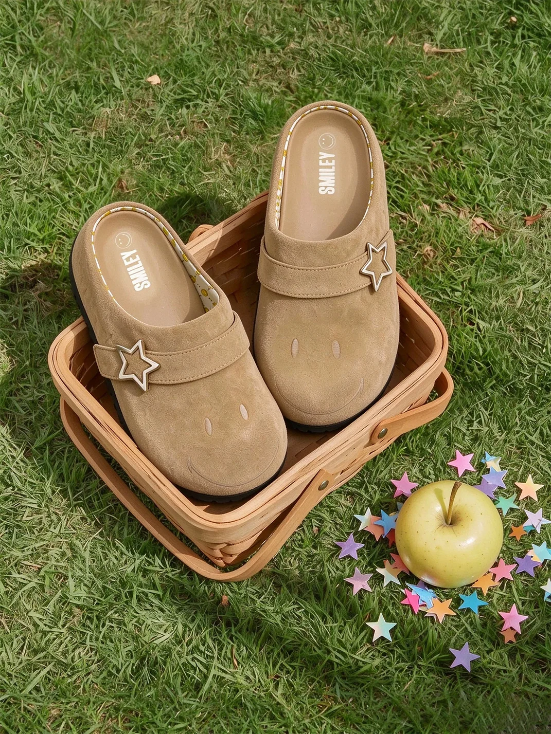 SMILEY | Star Buckle Platform Slip-On Mules
