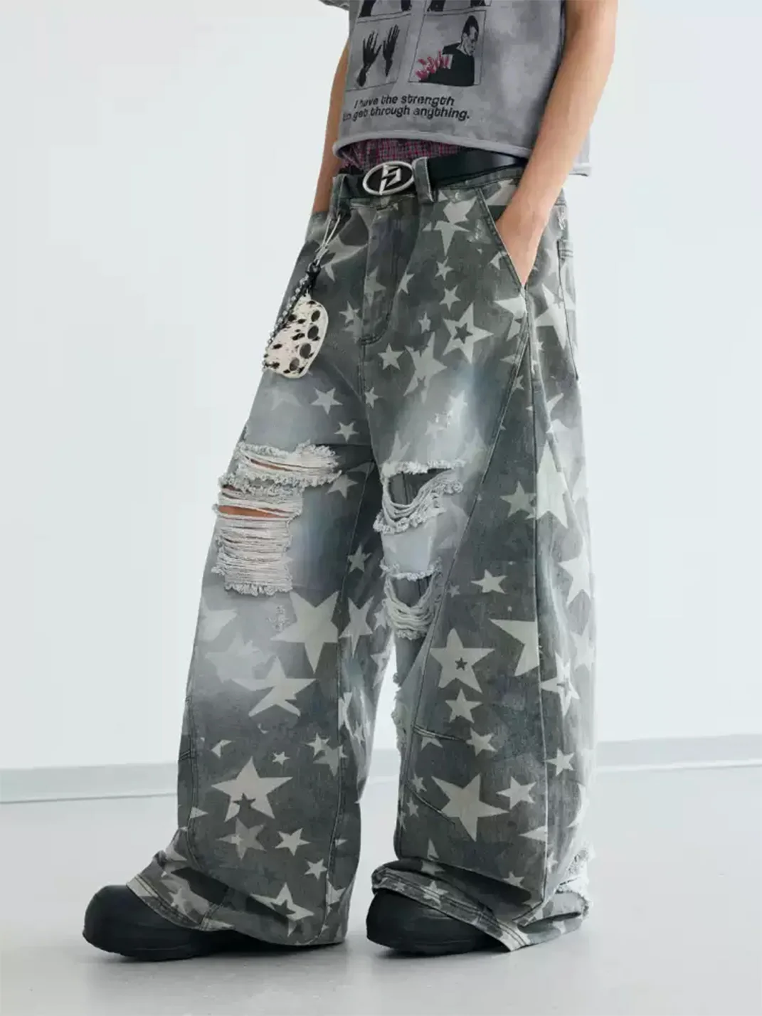 PEOPLESENSE | Star Pattern Distressed Curved Wide-Leg Pants