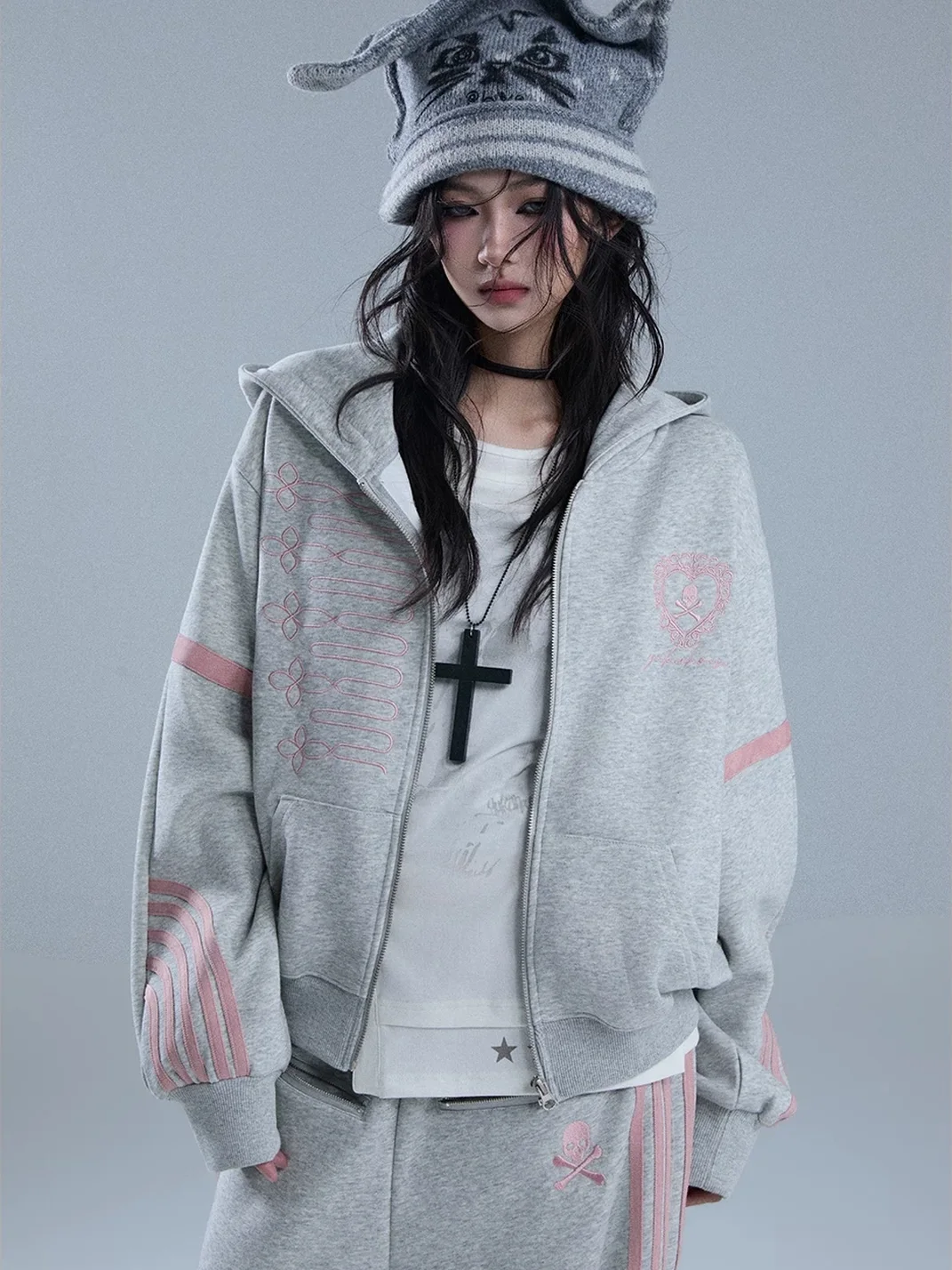 YUKAHOUSE | Embroidered Striped Long-Sleeve Hoodie