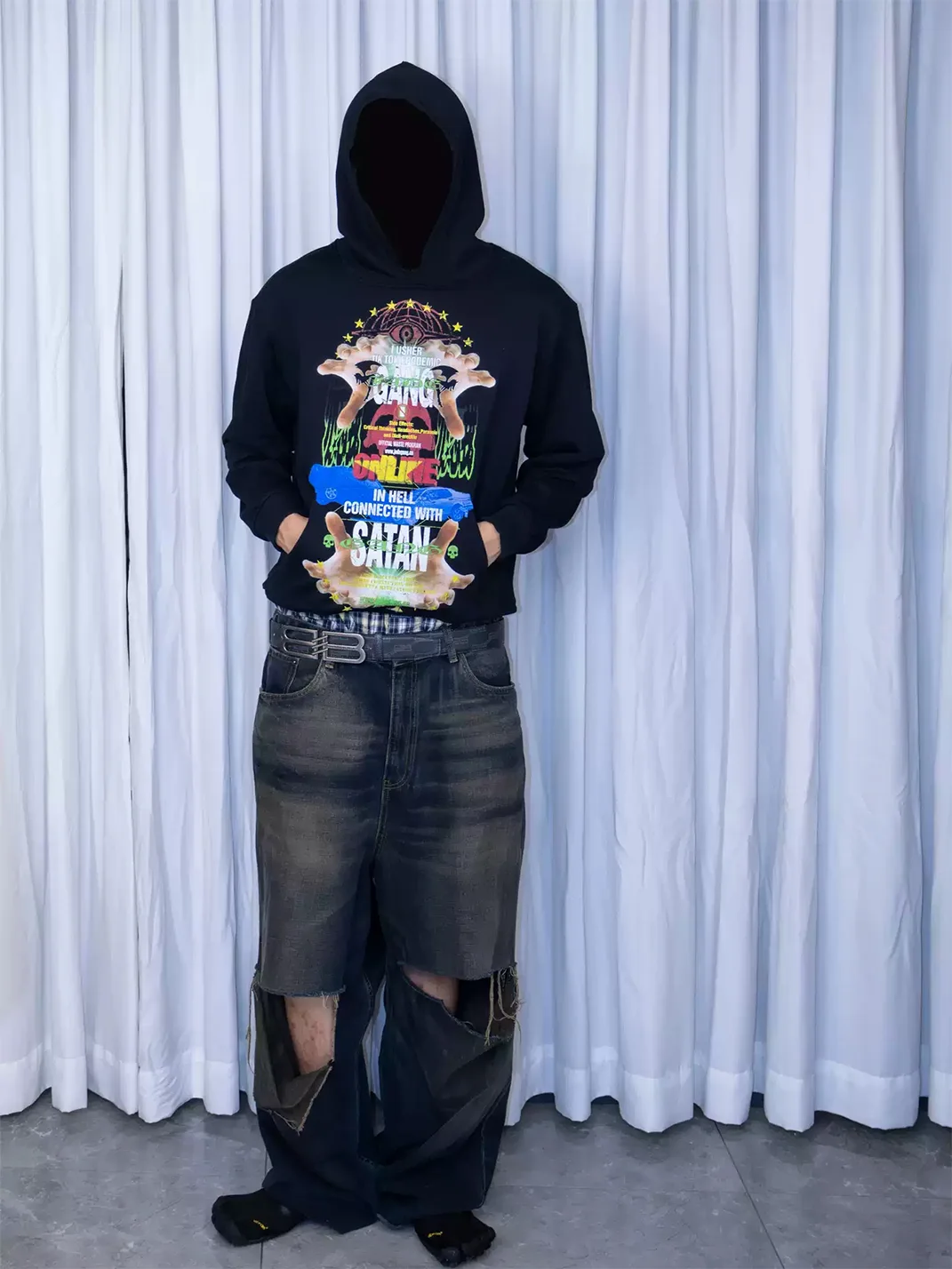 JADEGANG | Black Short Boxy Graphic Print Sweatshirt
