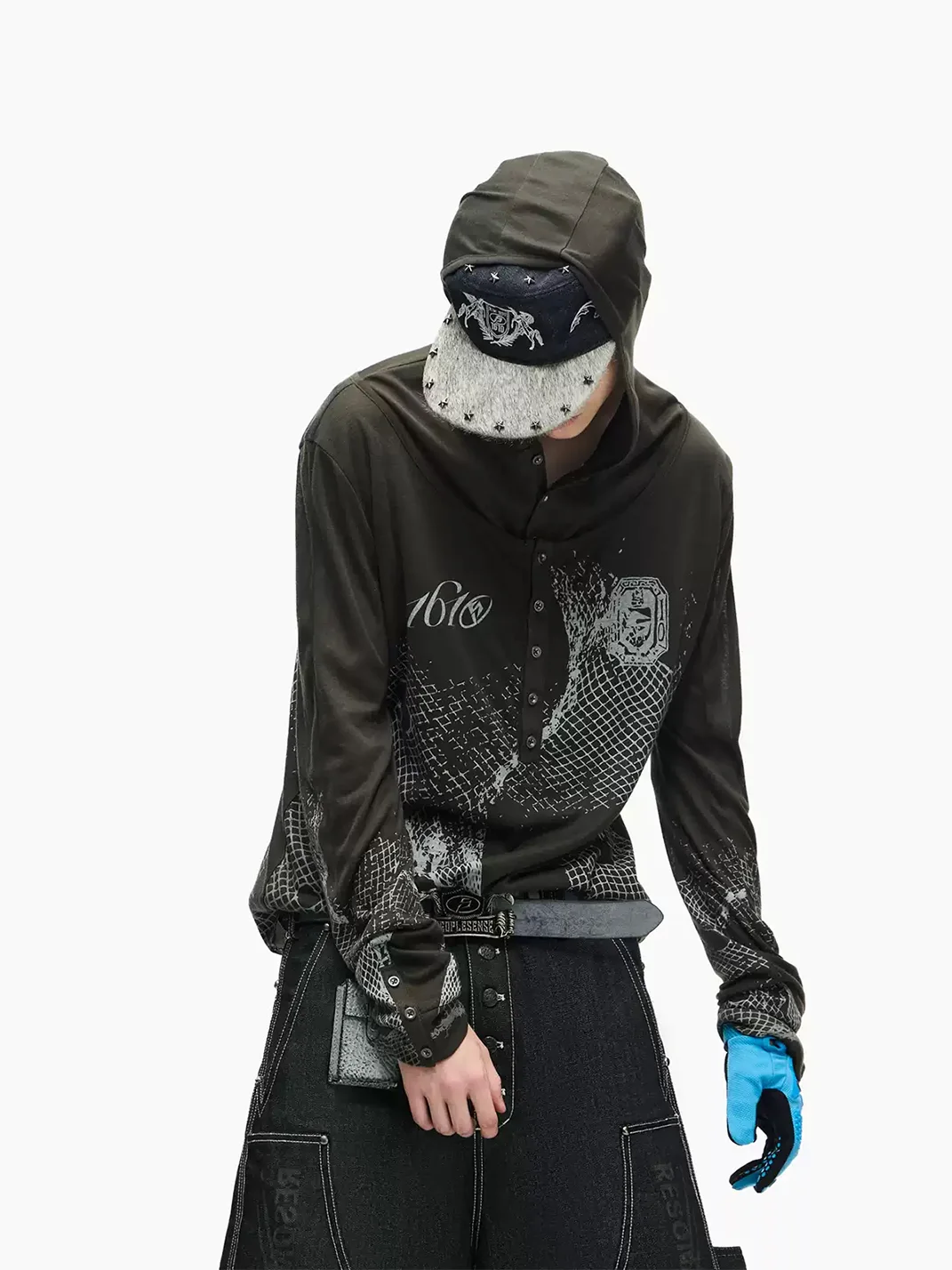 PEOPLESENSE | Deconstructed Mesh Print Hooded Henley Long Sleeve T-Shirt