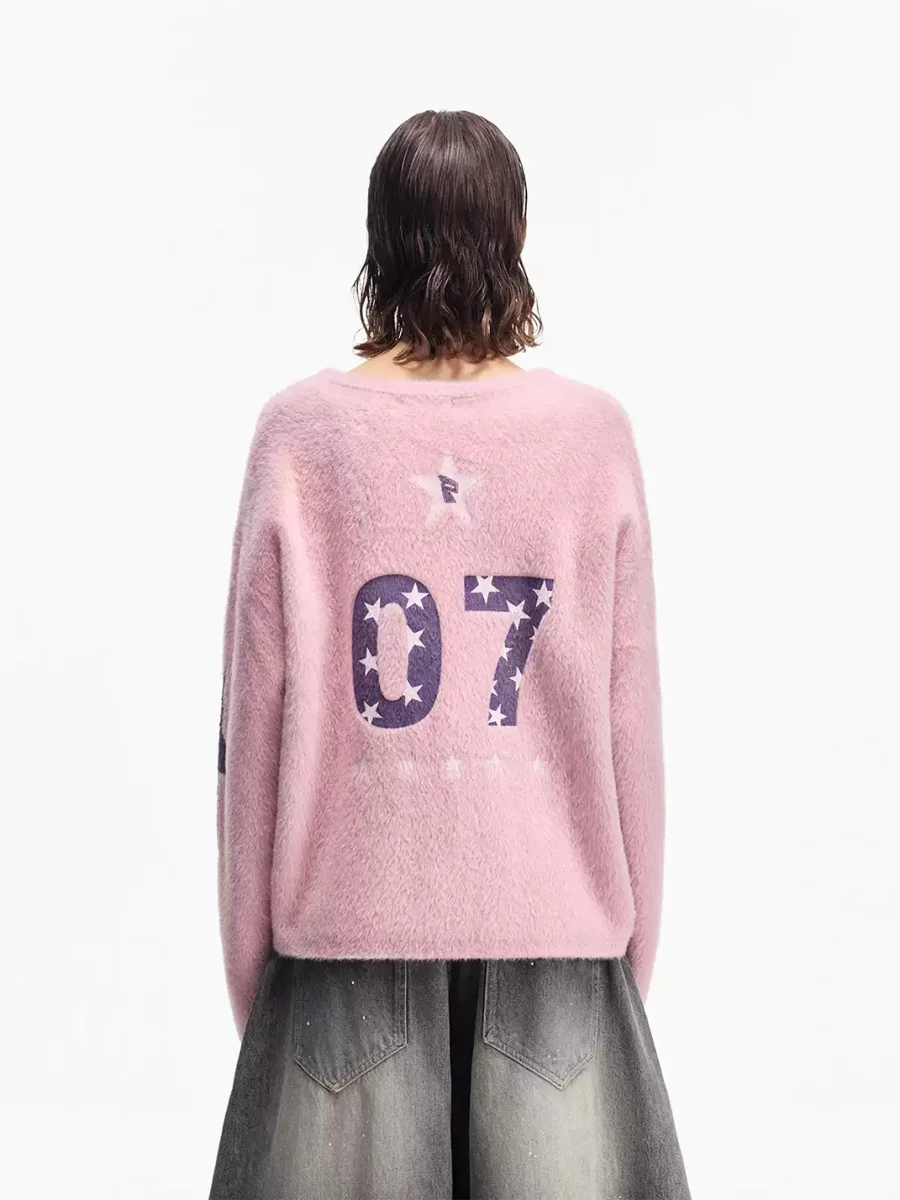 PEOPLESENSE | Loose Badge Print Faux-Mink V-Neck Pullover Sweater - 3