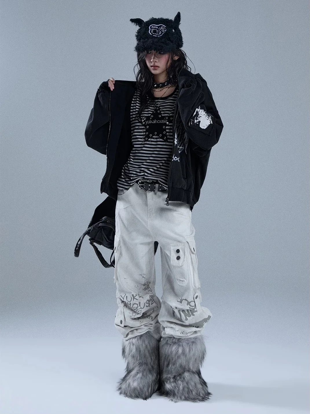YUKAHOUSE | Distressed Wing Print Hoodie