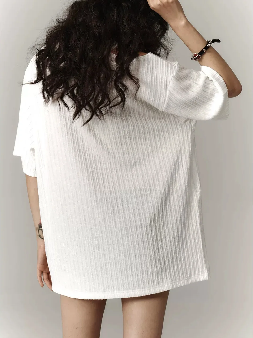 YUKAHOUSE | Graphic Shoulder Cutout Short-Sleeve Knit T-Shirt
