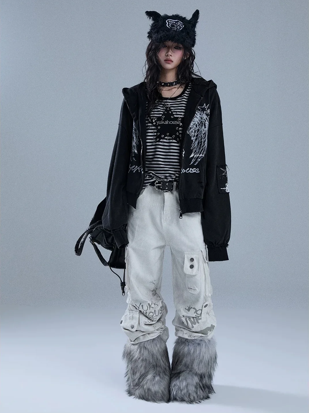 YUKAHOUSE | Distressed Wing Print Hoodie