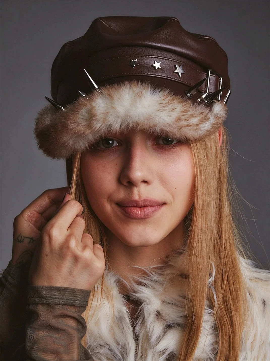 OCTO VITA | Studded Punk Faux-Fur Trim Beret