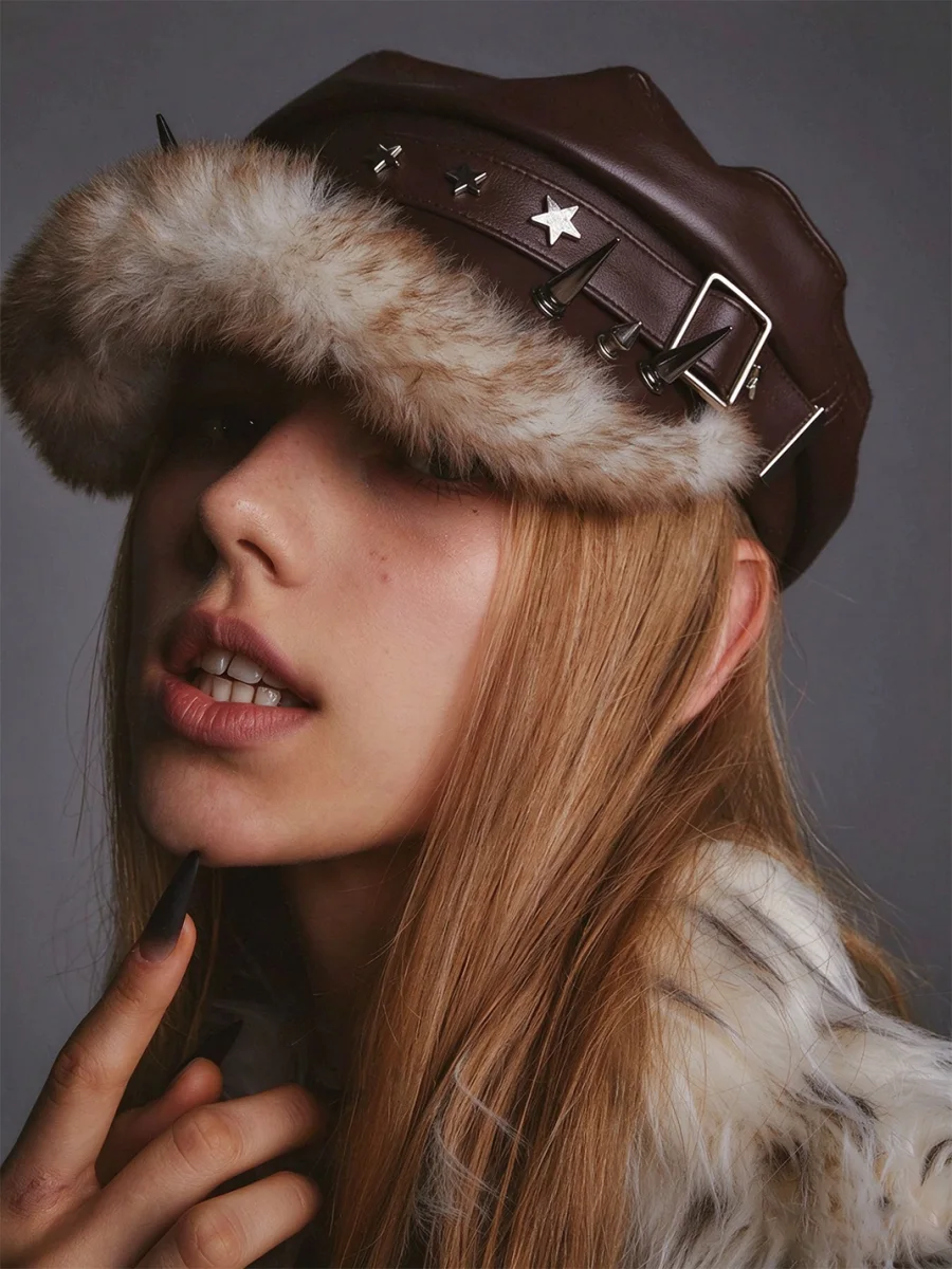 OCTO VITA | Studded Punk Faux-Fur Trim Beret - 4