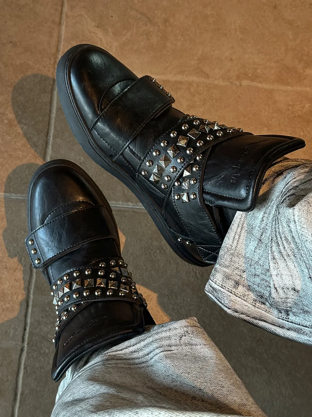 HANQIAORIJI | Studded High-Top Skate Shoes
