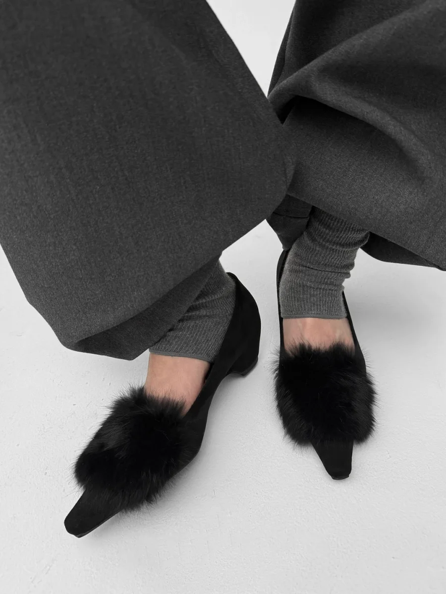Abstract garden | Pointed Toe Fur Trim Hidden Wedge Shoes - 2