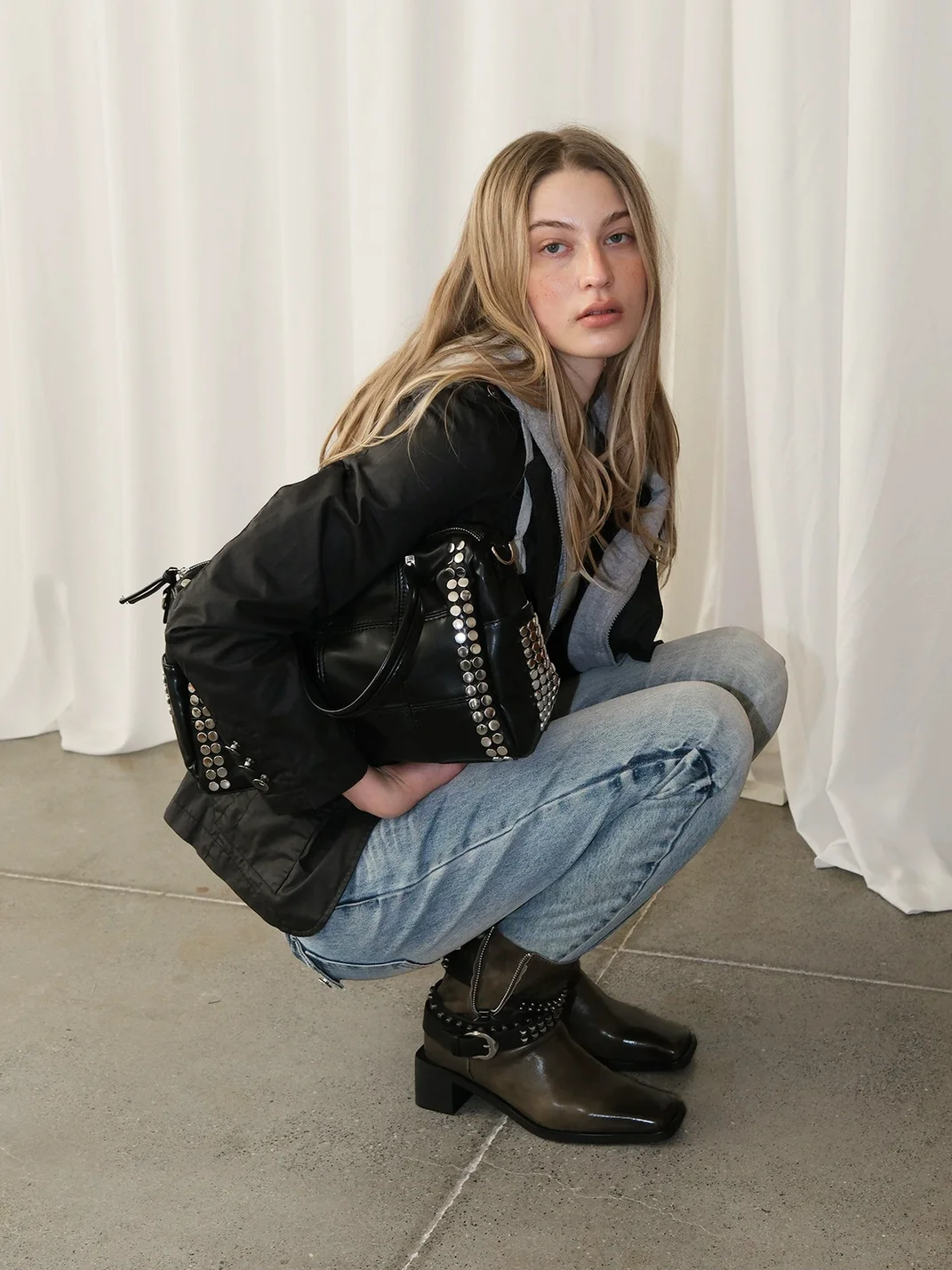 Mooreyu Atelier | Studded Square-Toe Leather Block-Heel Boots