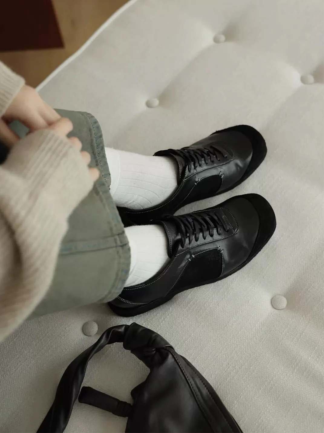 UNZIZHI | Black Leather And Suede Training Shoes