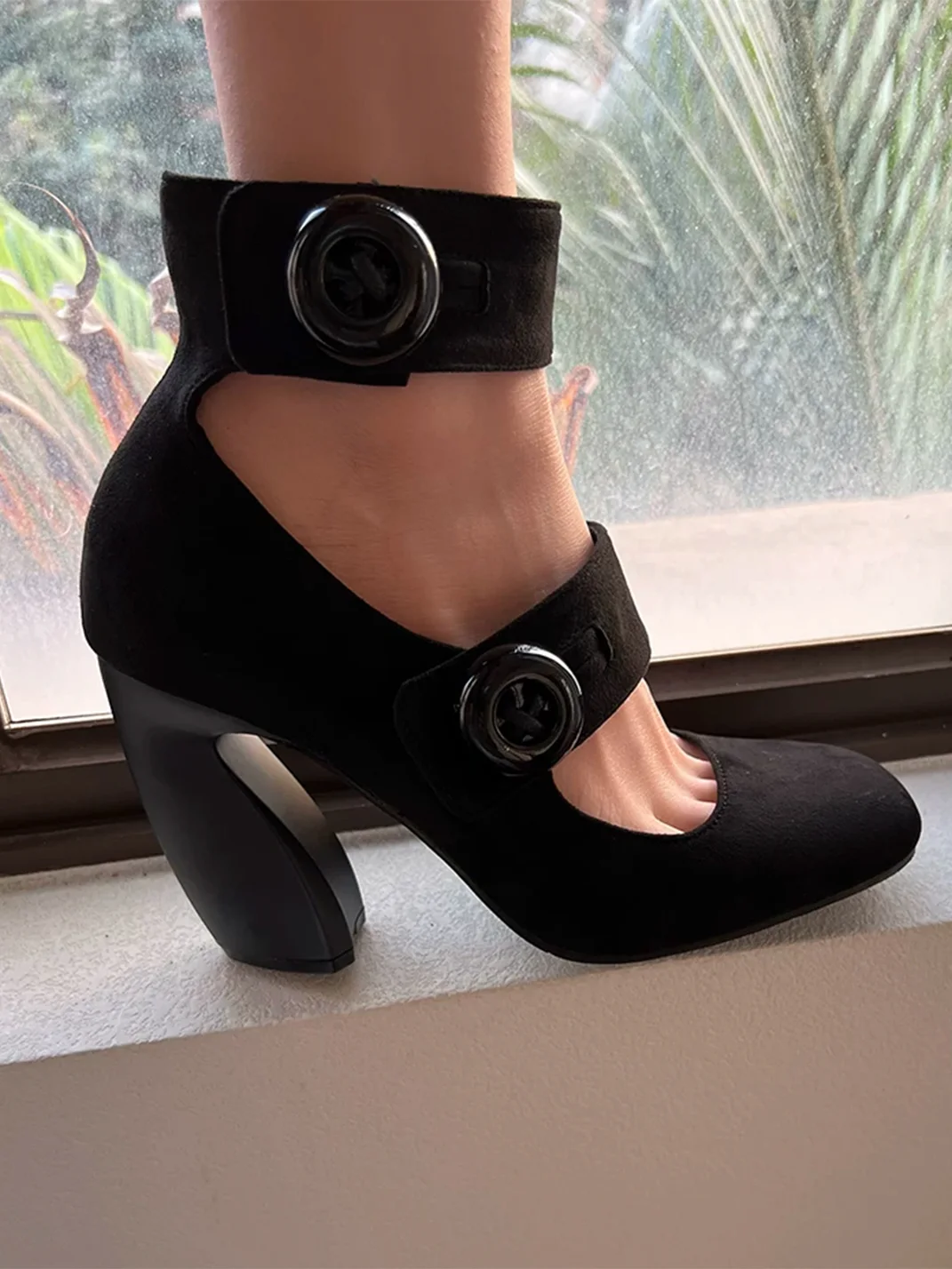9HaoXieFang | Retro Round Toe Mary Jane Block Heel Pumps