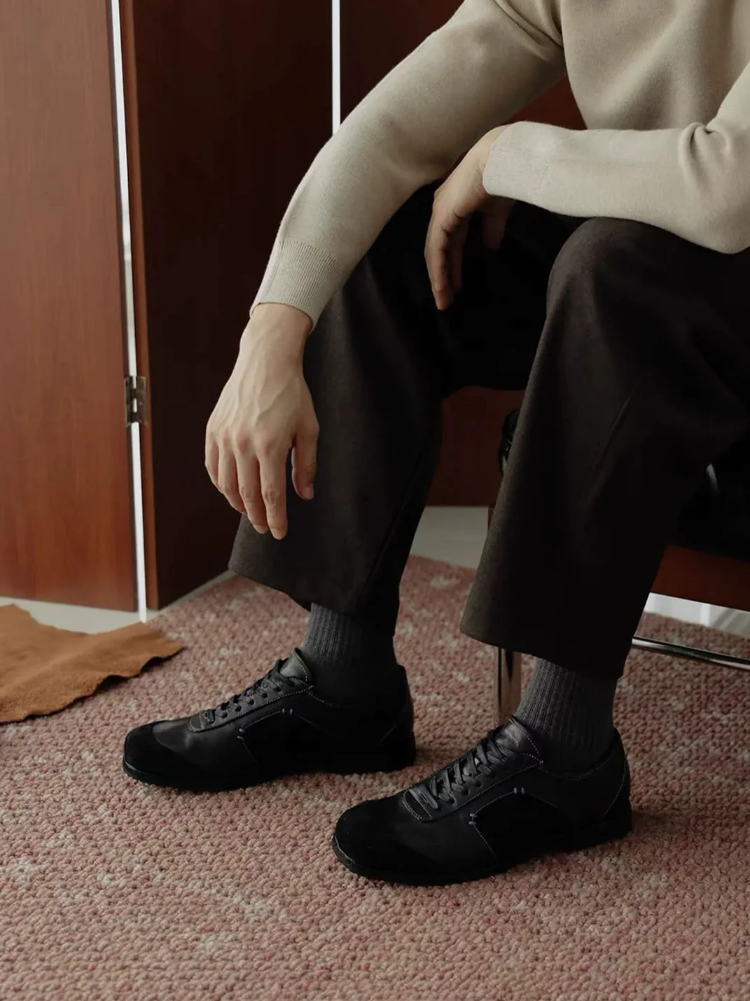 UNZIZHI | Black Leather And Suede Training Shoes