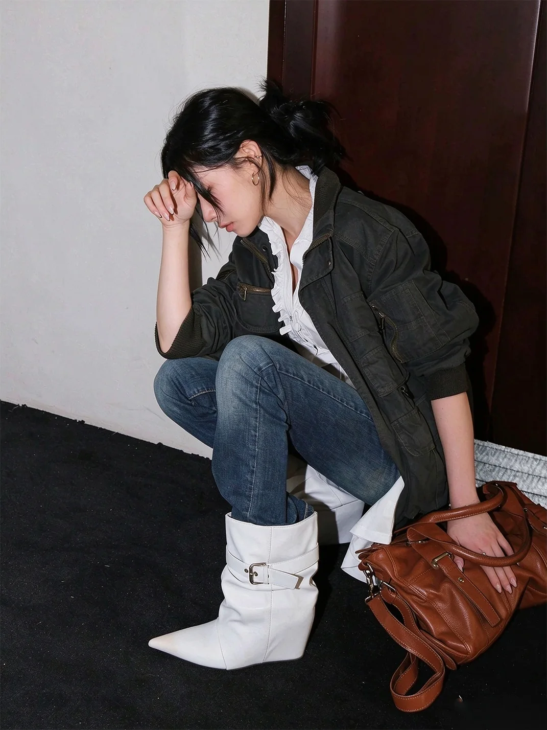 Mooreyu | Pointed-Toe Buckle Slouch Ankle Boots