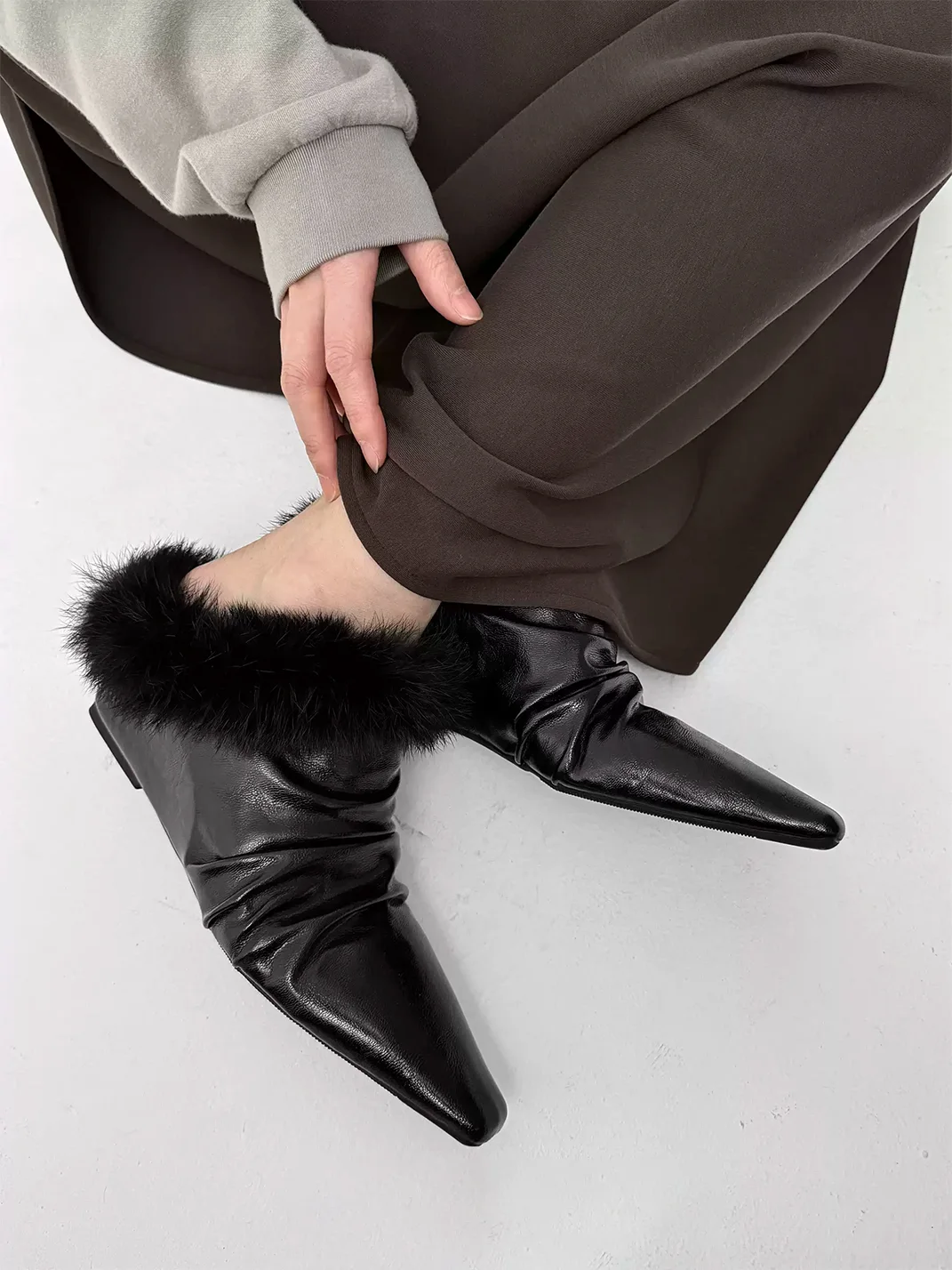 Abstract garden | Faux Mink Fur Closed-Toe Wedge Slippers