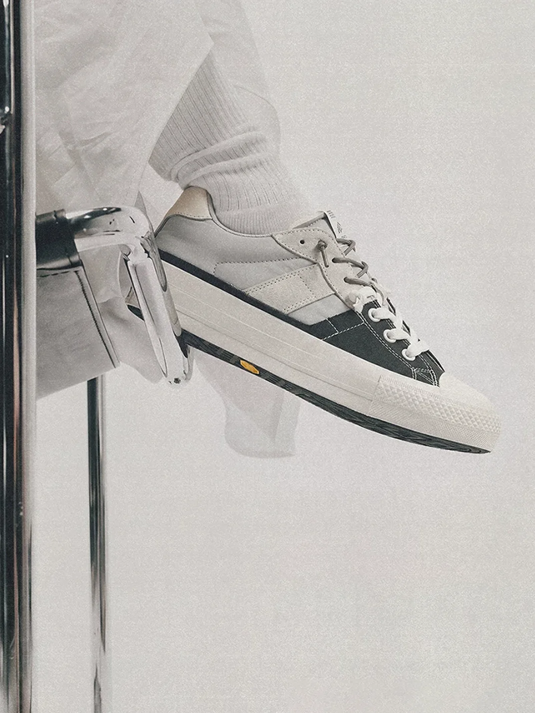 Tcmade | Deconstructed Leather Panel Low-Top Platform Canvas Sneakers