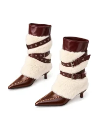 HGDZNXSJ | Pointed-Toe Buckle Boots With Detachable Plush Covers