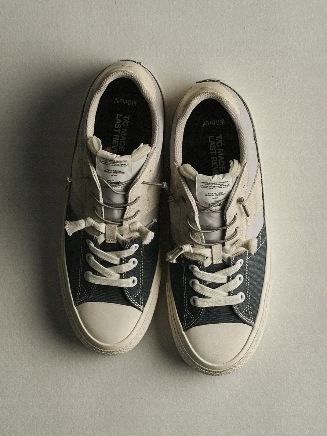 Tcmade | Deconstructed Leather Panel Low-Top Platform Canvas Sneakers