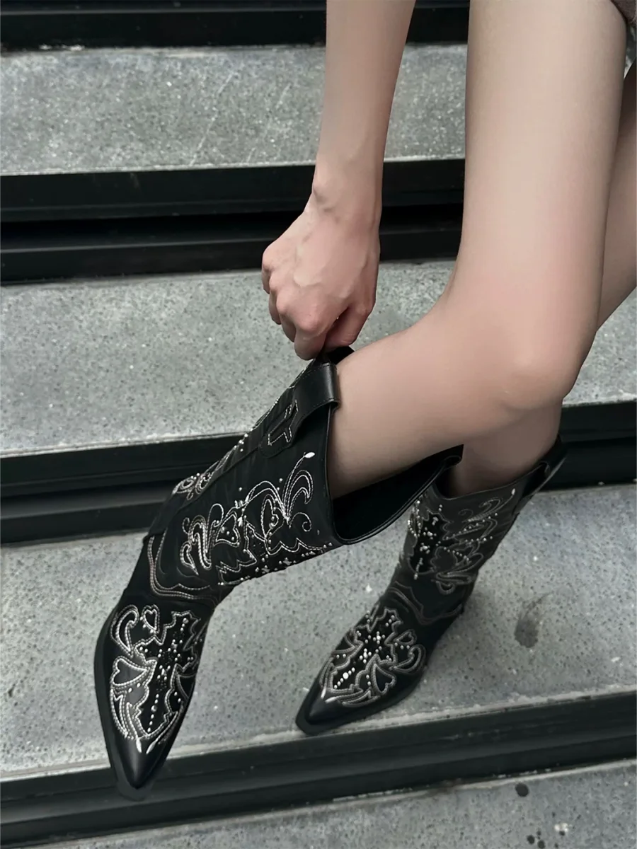 MNXDKG | Pointed-Toe Embroidered Studded Tall Western Cowboy Boots - 3