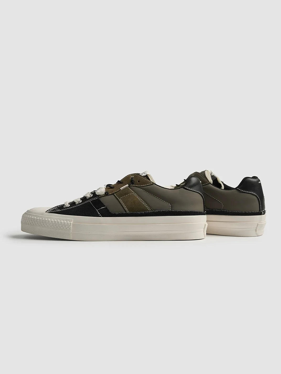 Tcmade | Deconstructed Leather Panel Low-Top Platform Canvas Sneakers