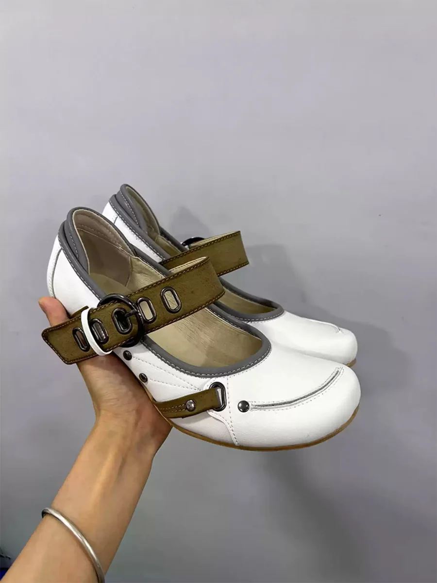 HGDZNXSJ | Round-Toe Embroidered Metal Buckle Block Heel Shoes - 4