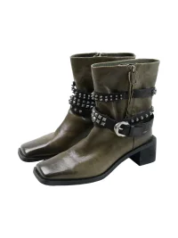 Mooreyu Atelier | Studded Square-Toe Leather Block-Heel Boots