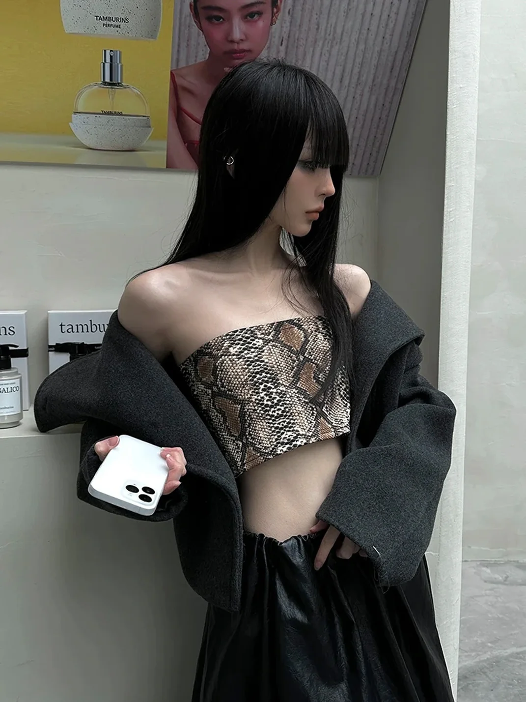 Common in 0120 | Snakeskin Print Slim Fit Cropped Tube Top