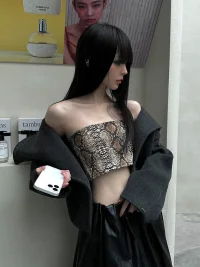 Common in 0120 | Snakeskin Print Slim Fit Cropped Tube Top