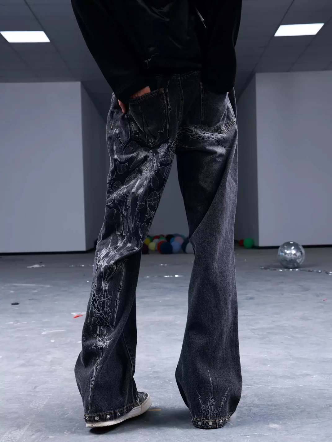PAIKI | Spiderweb Thorn Studded Washed Straight-Leg Slim-Fit Jeans
