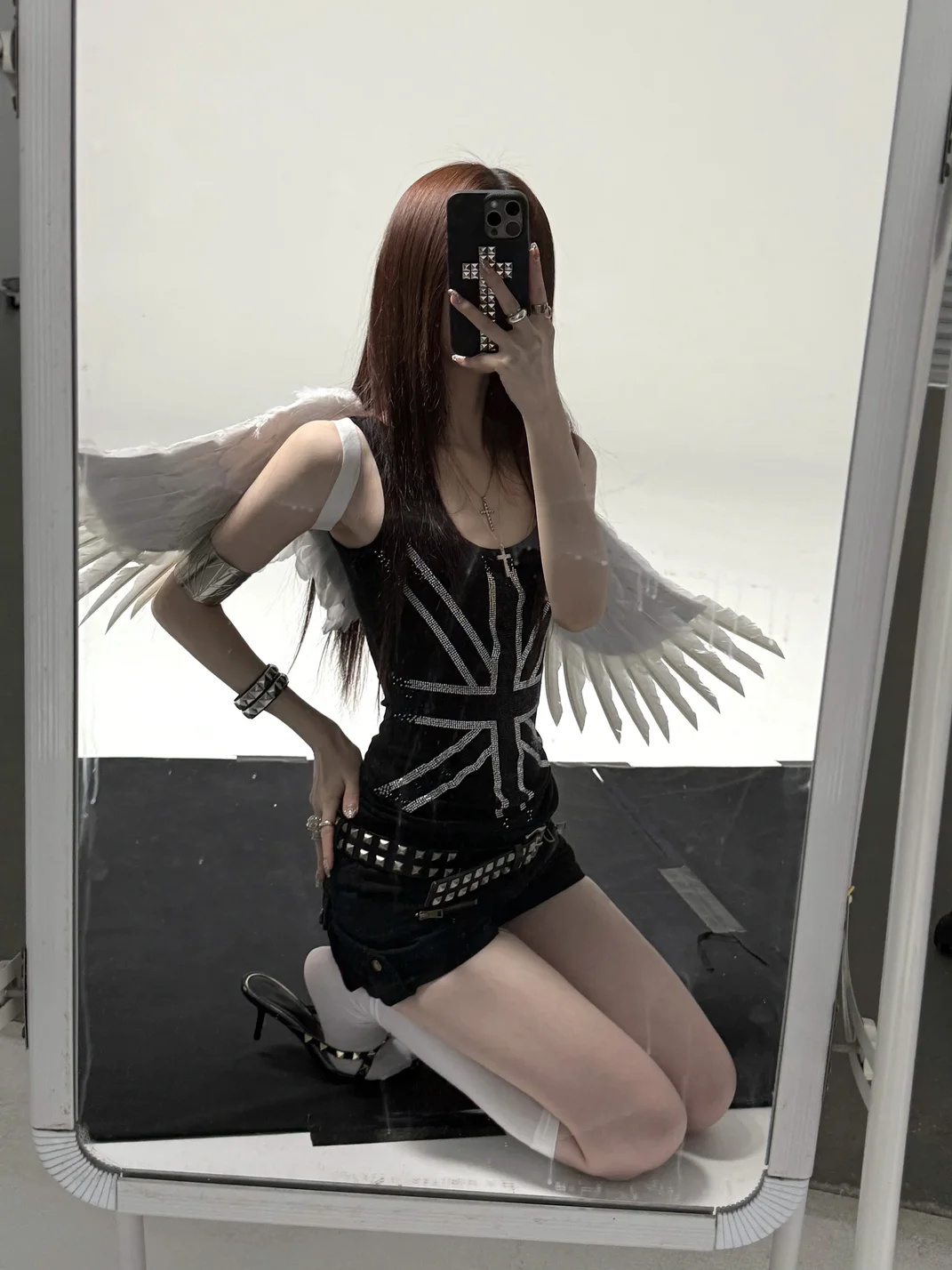 Common in 0120 | Rhinestone Lyocell U-Neck Sleeveless Tank Top