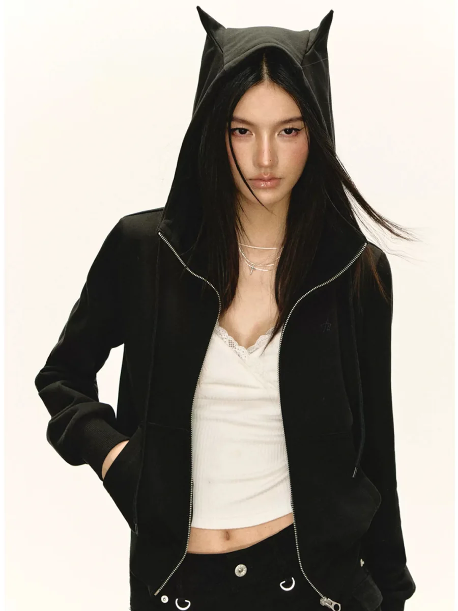ARISEISM | Cropped Devil Ear Zip-Up Hoodie - 3