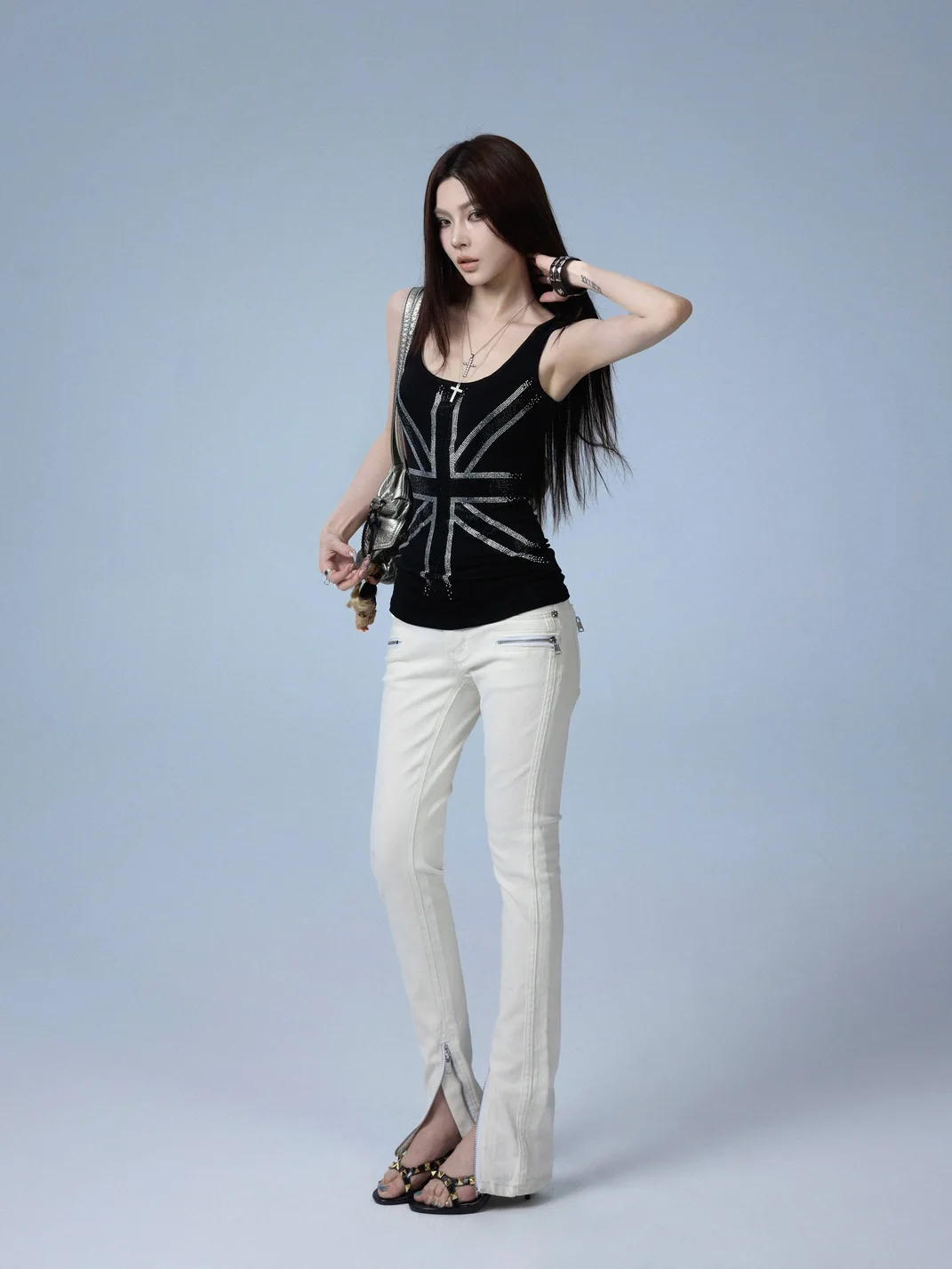 Common in 0120 | Rhinestone Lyocell U-Neck Sleeveless Tank Top