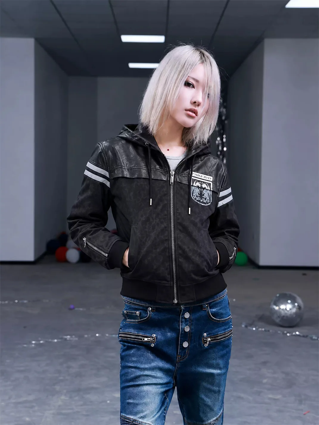 PAIKI | Slim Fit Hooded Panelled Jacket With Reflective Stripes