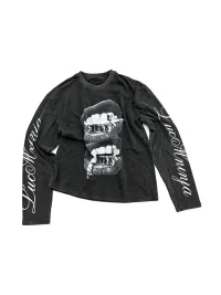 LuuuCam | Distressed Lip Print Long-Sleeve Script T-Shirt